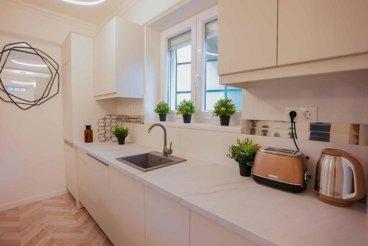 Corvin Avenue Premium Central Apartment Budapest Eksteriør billede