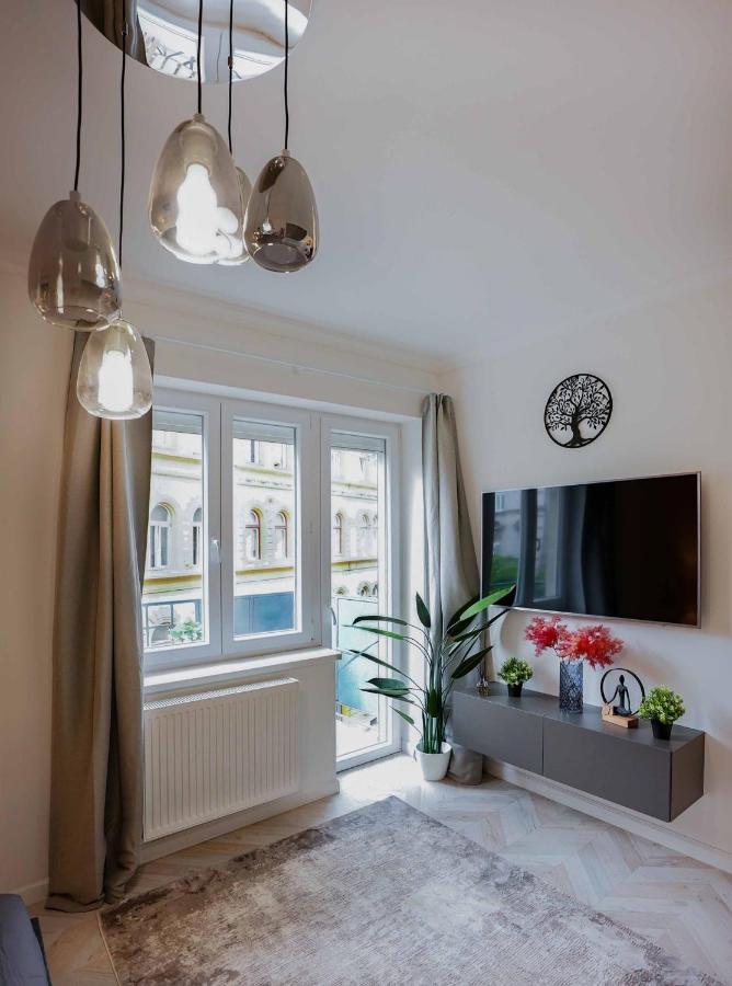 Corvin Avenue Premium Central Apartment Budapest Eksteriør billede